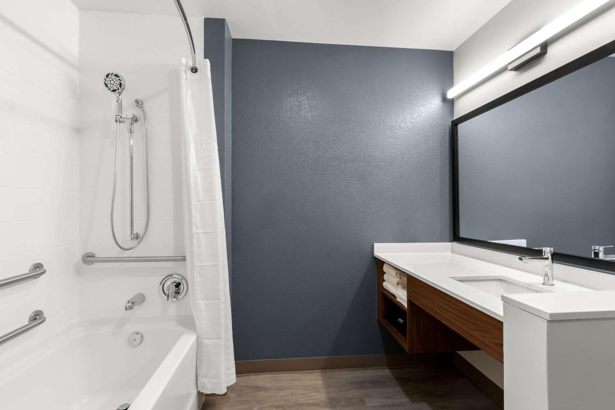 Everhome Suites Glendale Sports Entertainment District Exteriér fotografie